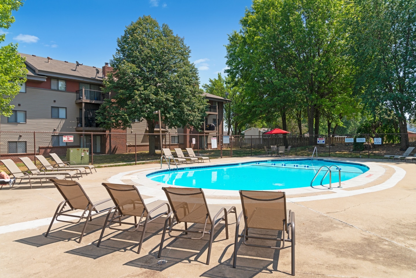 Washington Manor Image 2