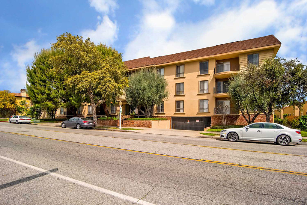 Los Robles Apartments Image 16