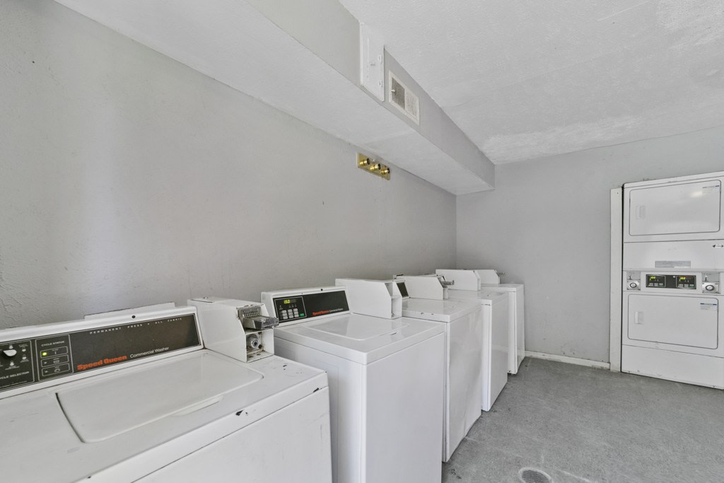 Belleview Apartments Image 12