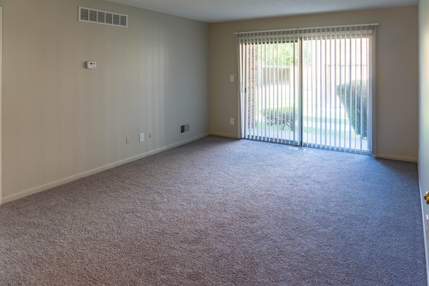 Carriage House Apartments Image 13