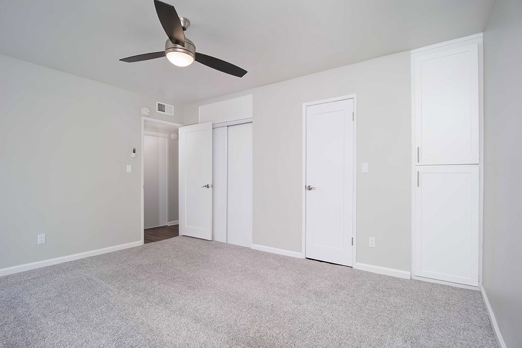 Los Robles Apartments Image 48