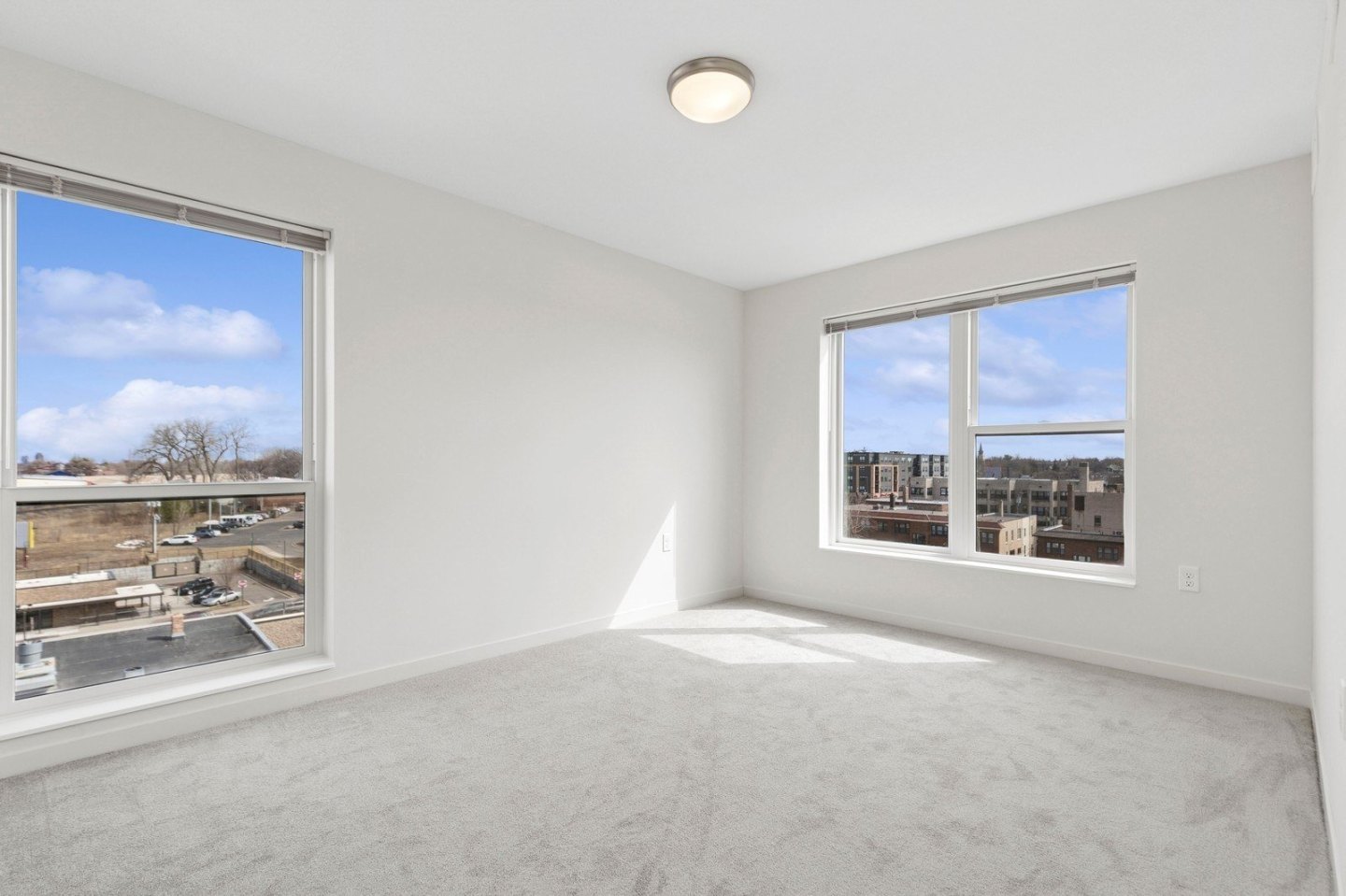Marshall Avenue Flats Image 20