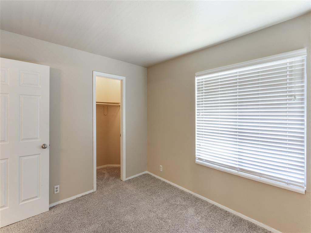 James Pointe Apartments Image 110