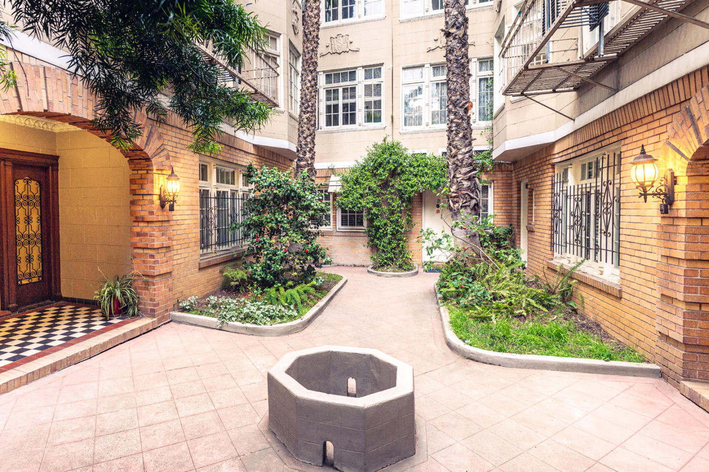 940 Hayes Street Image 12