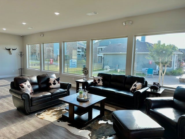 Autumn Breeze Apartments Image 11
