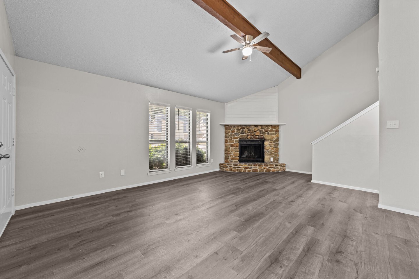 Silver Falls Townhomes Image 3