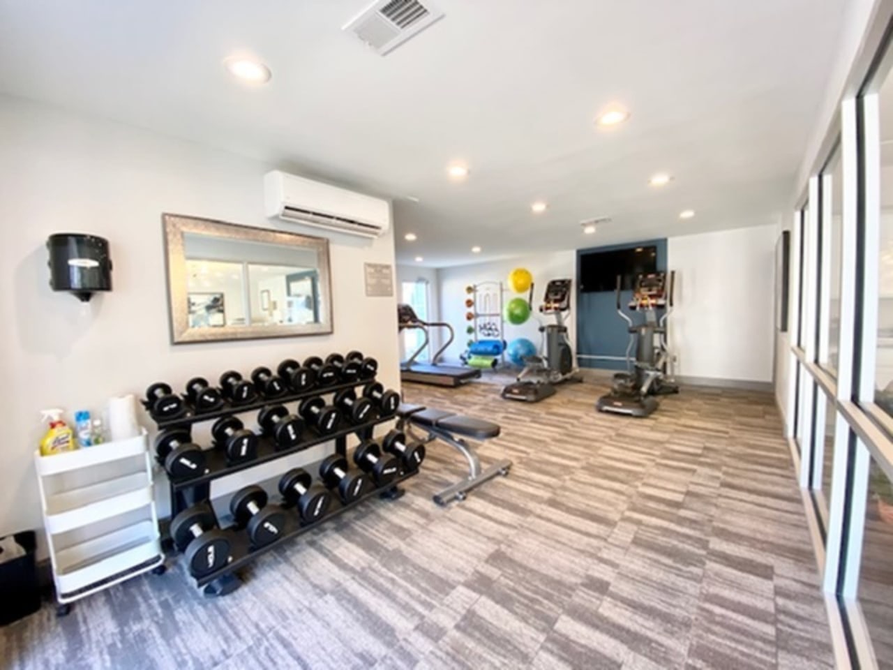 The Everly Image 15