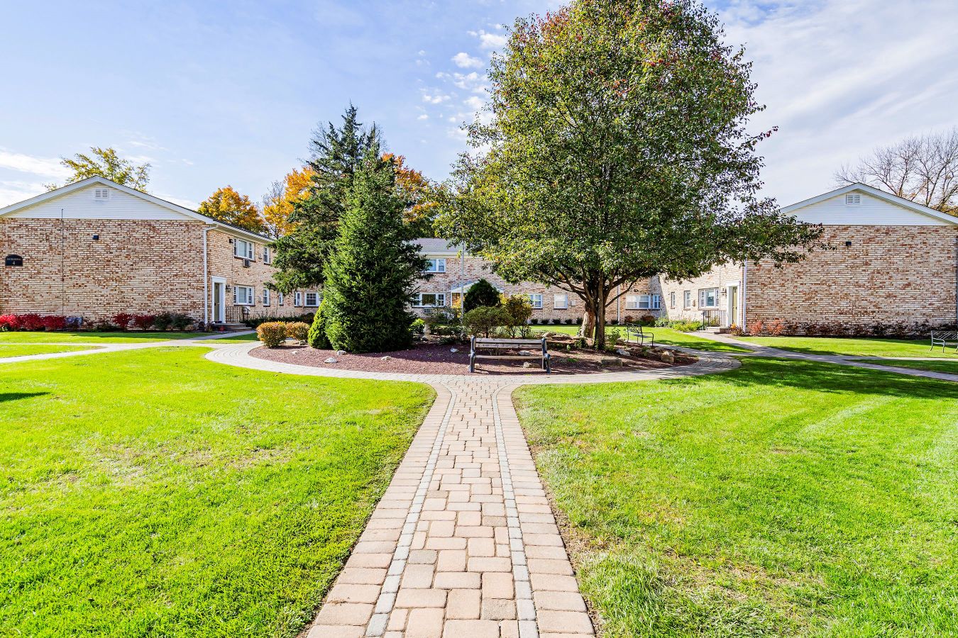 Newtonian Gardens Apartments Image 28