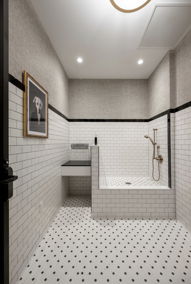 212 Stuart Image 5