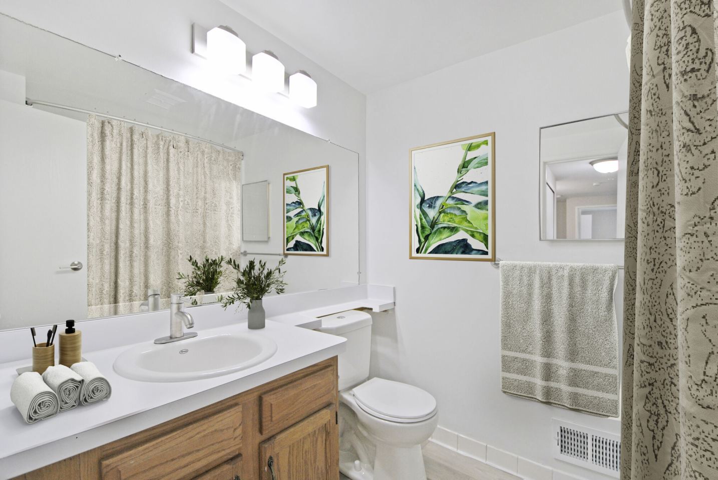 Rochester Villas Townhomes Image 10