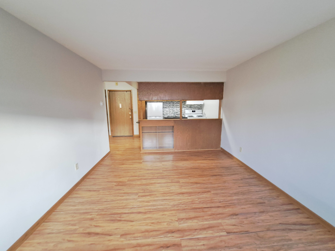 3428 Harriet Apartments Image 1