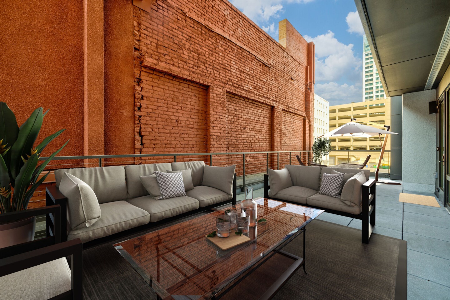 Envoy Image 28