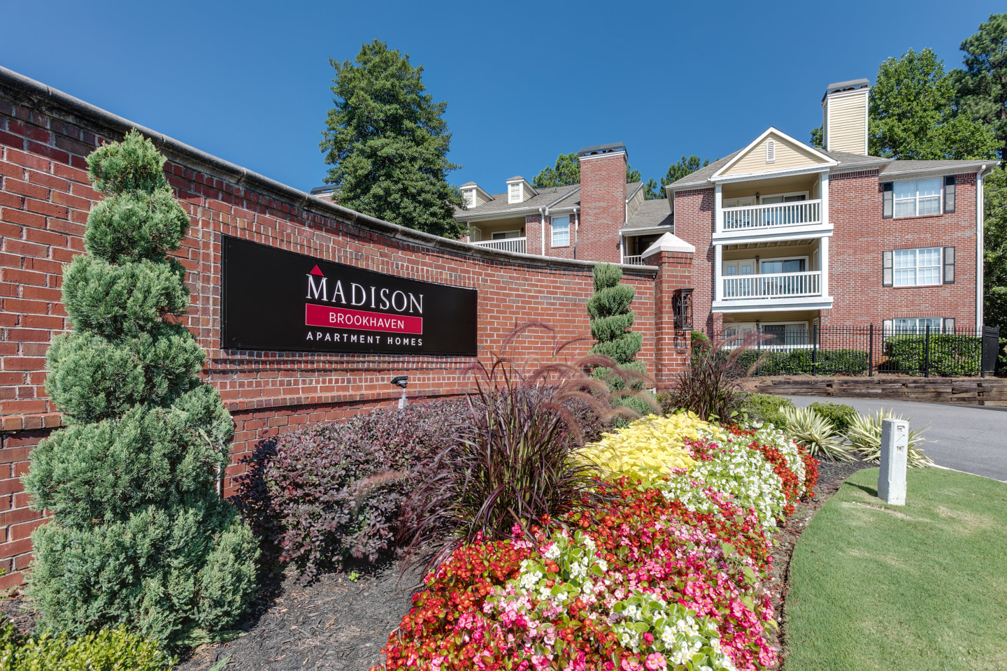 Montrose Brookhaven Image 1