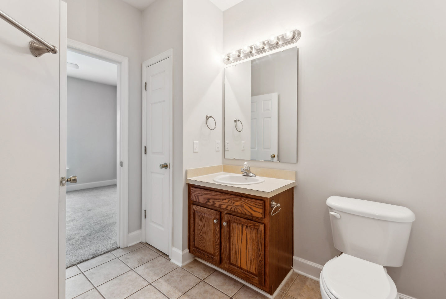 Faris Residences Moncks Corner Image 22