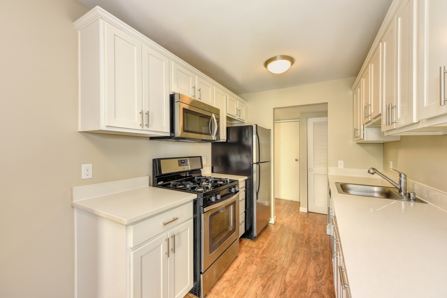Madison Bellevue Image 35