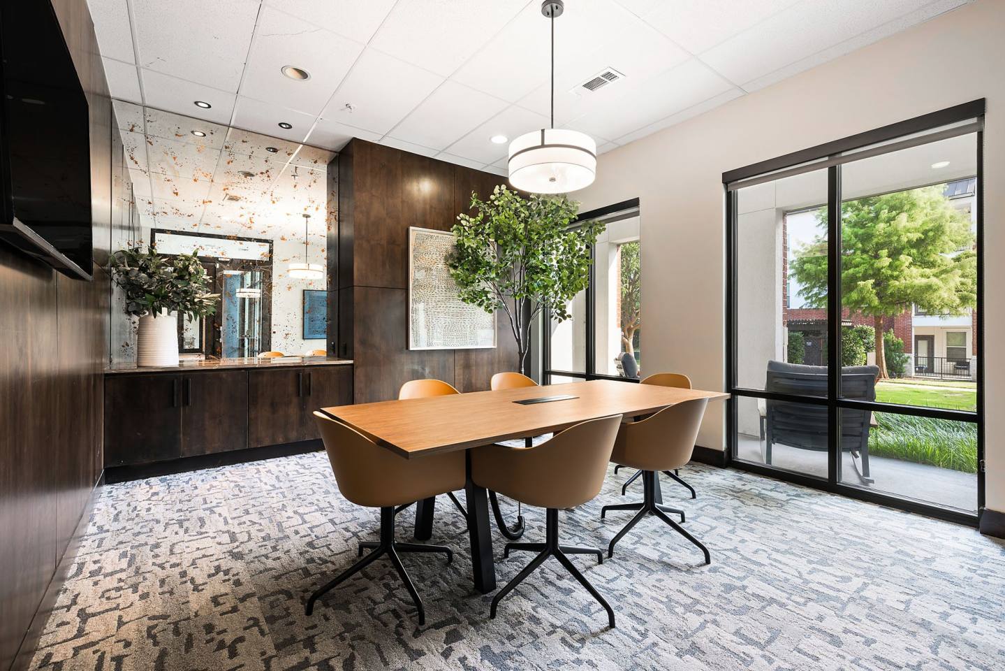 Bell Gateway Village Image 28