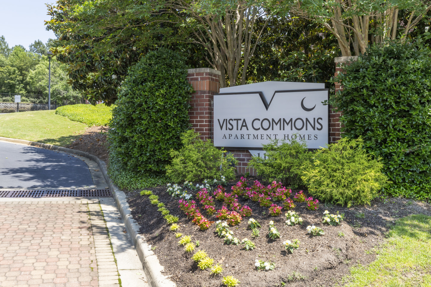 Vista Commons Apartment Homes Image 15
