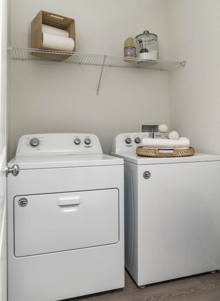 Essex Luxe Apartments Image 36