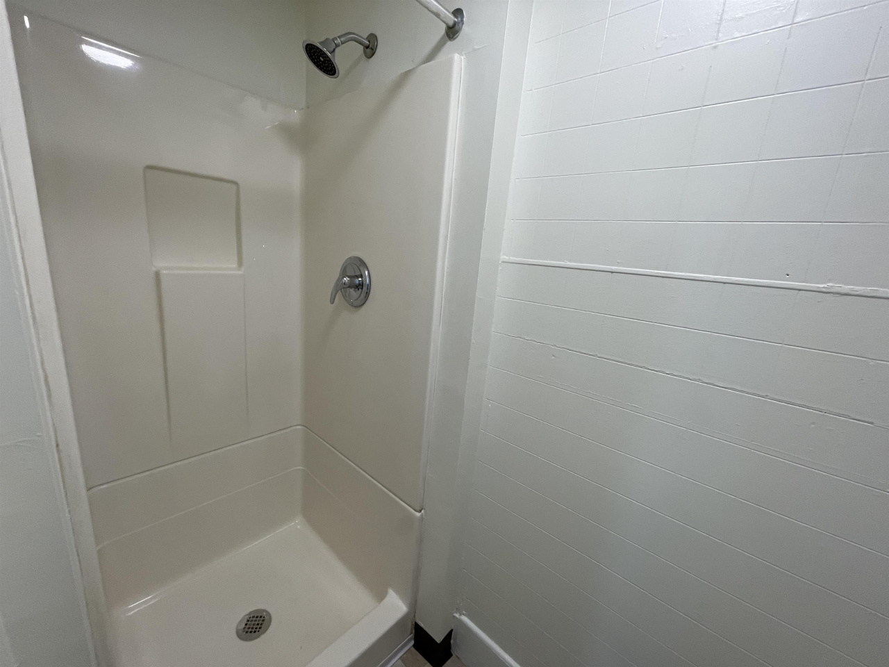 15 West Broadway Image 38