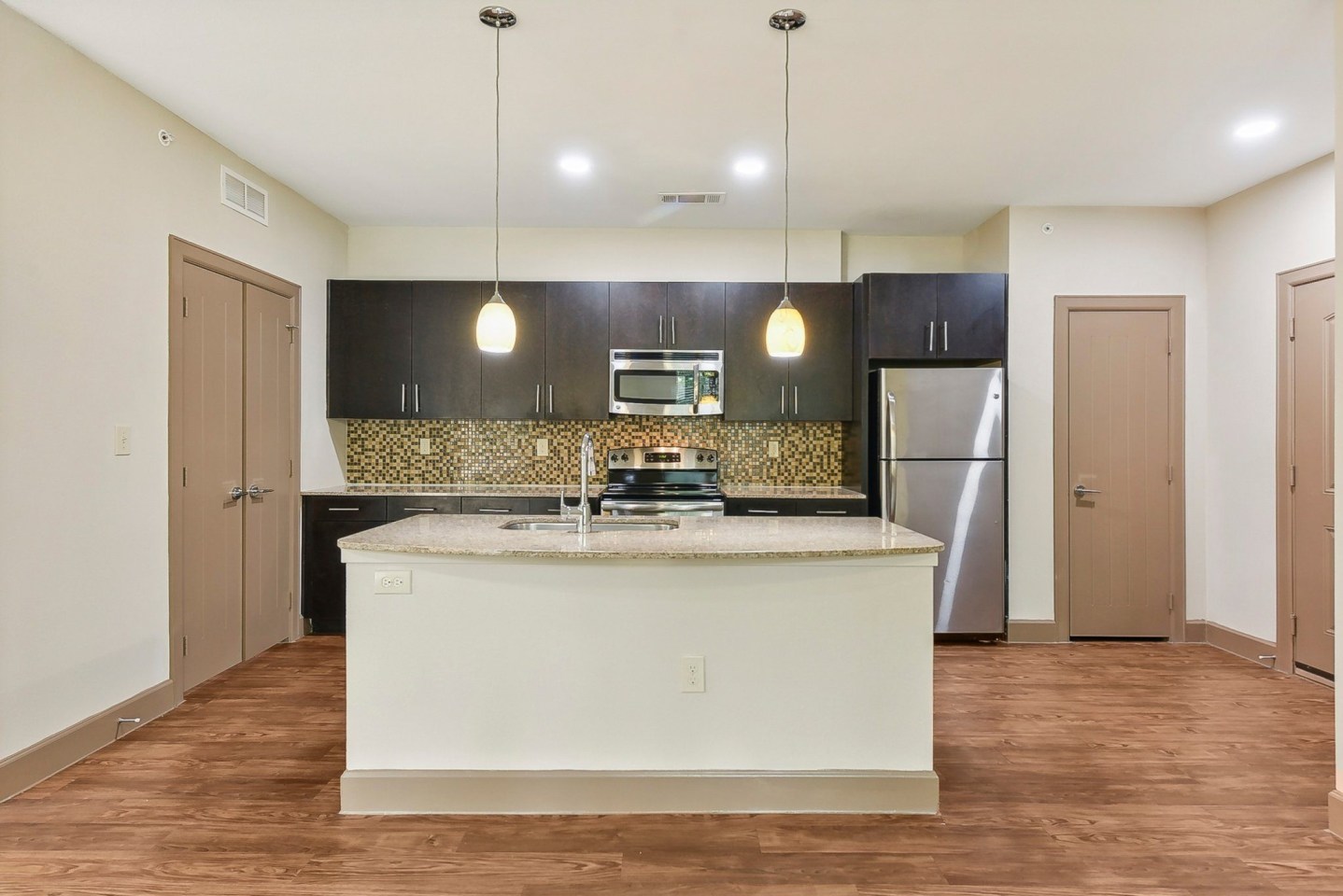 Lakeline East Image 50