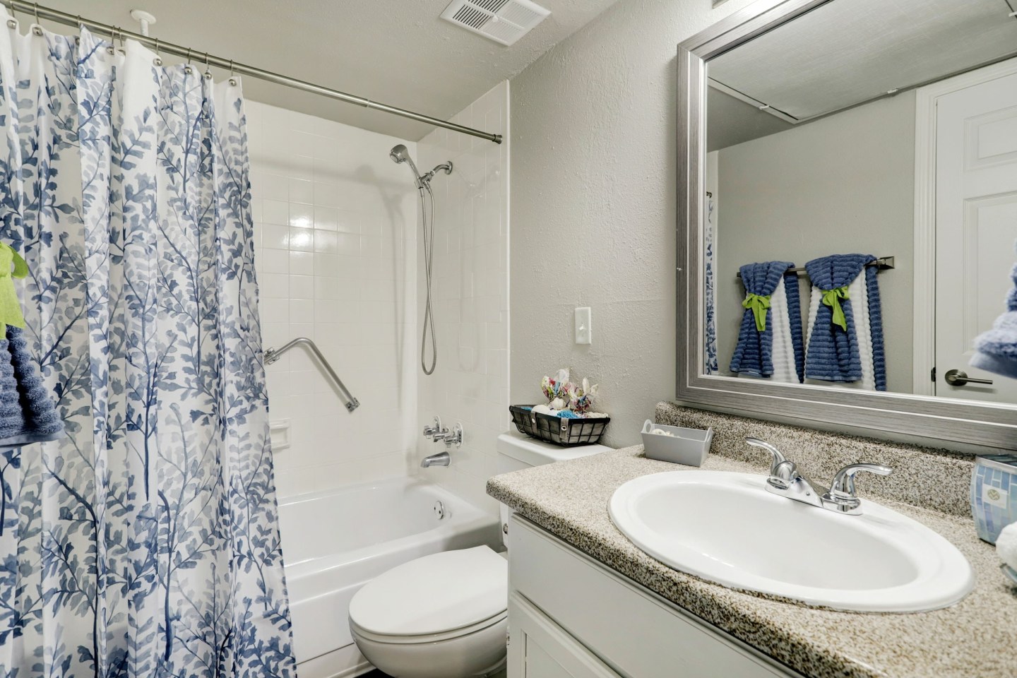 Emerson Pines - Senior Housing Image 7