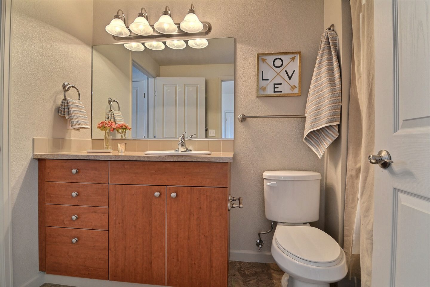 Reserve at West T-Bone Image 39