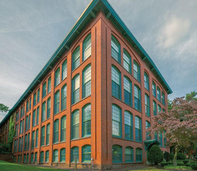 Ribbon Mills Apartments Image 3