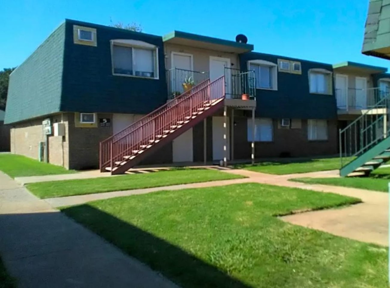 Villa Verde Apartments Image 6