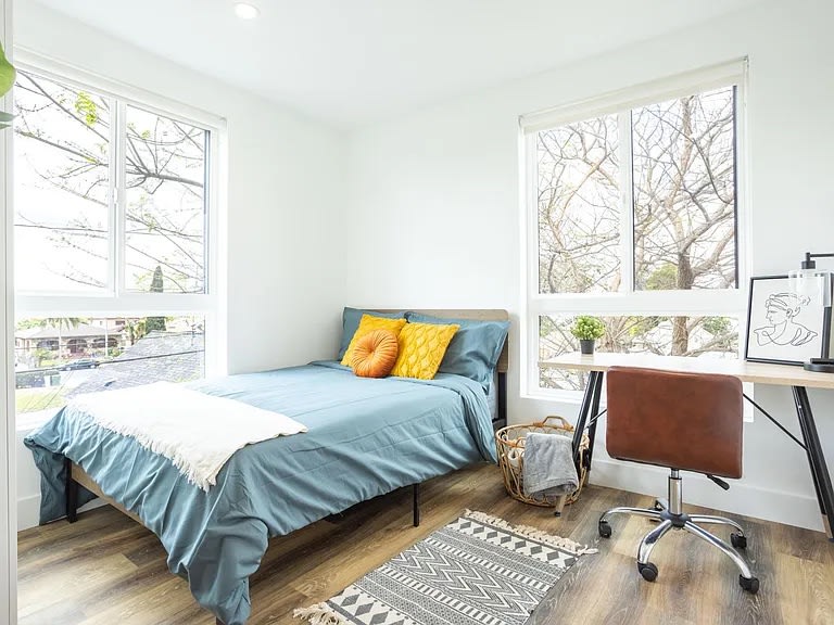 1366 W 35th Street - Co-Living Image 4