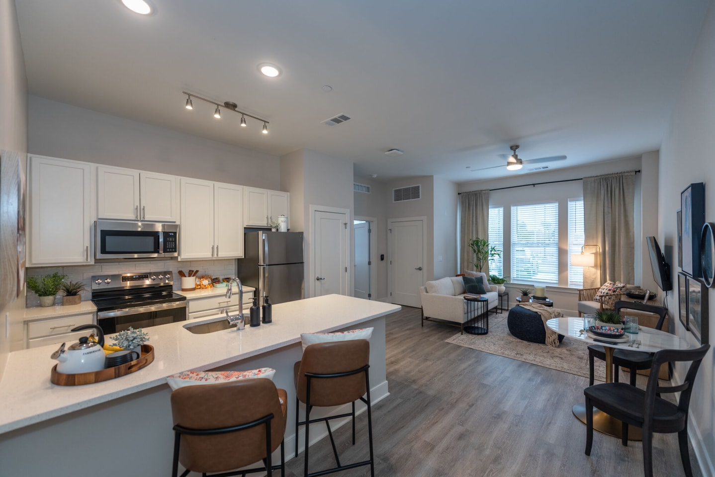 62+ Active Adult - Acclaim at Greenbrier Image 22