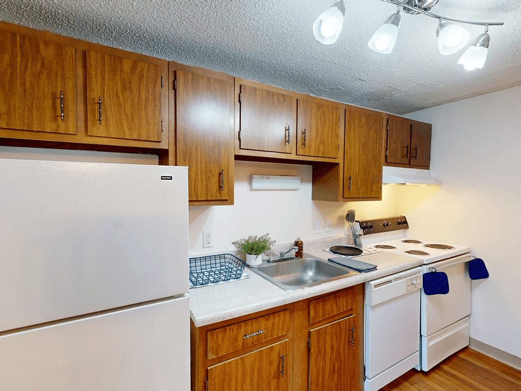 Fox Hill Apartments Image 8