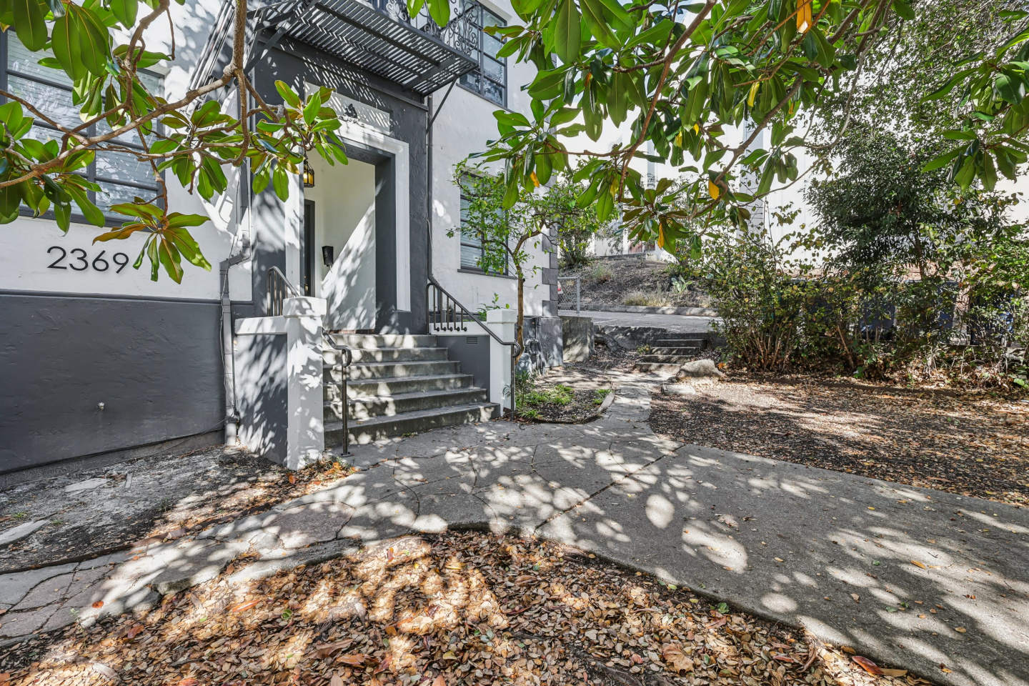 2369 Le Conte Avenue Image 7