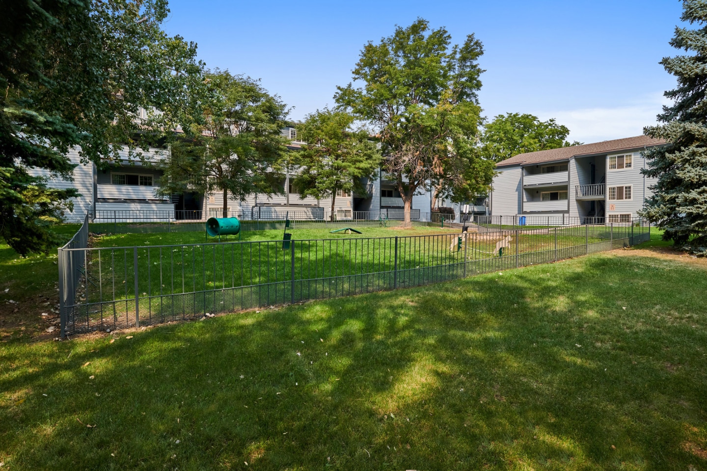 Lowry Heights Image 30