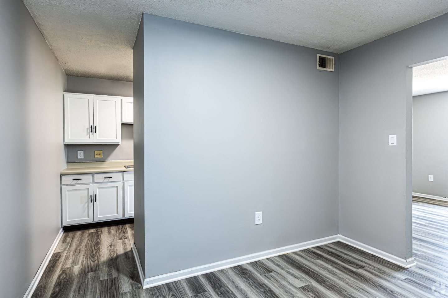 University Point Apartments Image 2