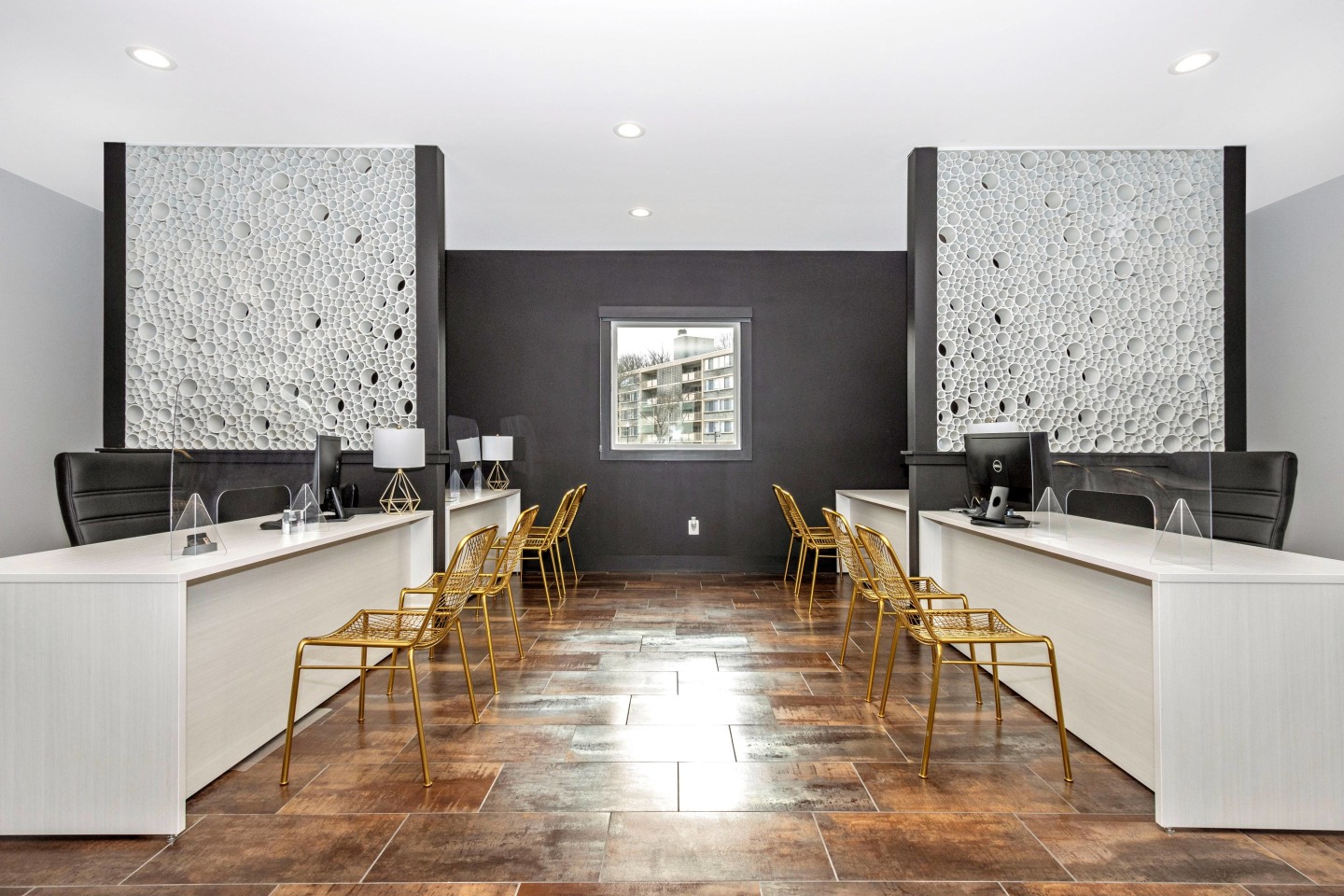209 at Pickwick Apartments Image 4