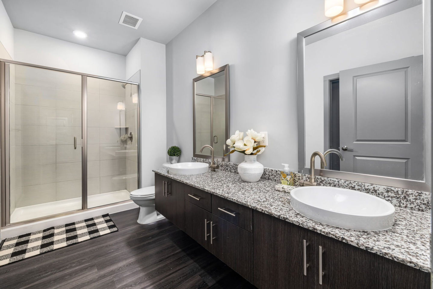 District Lofts Image 35