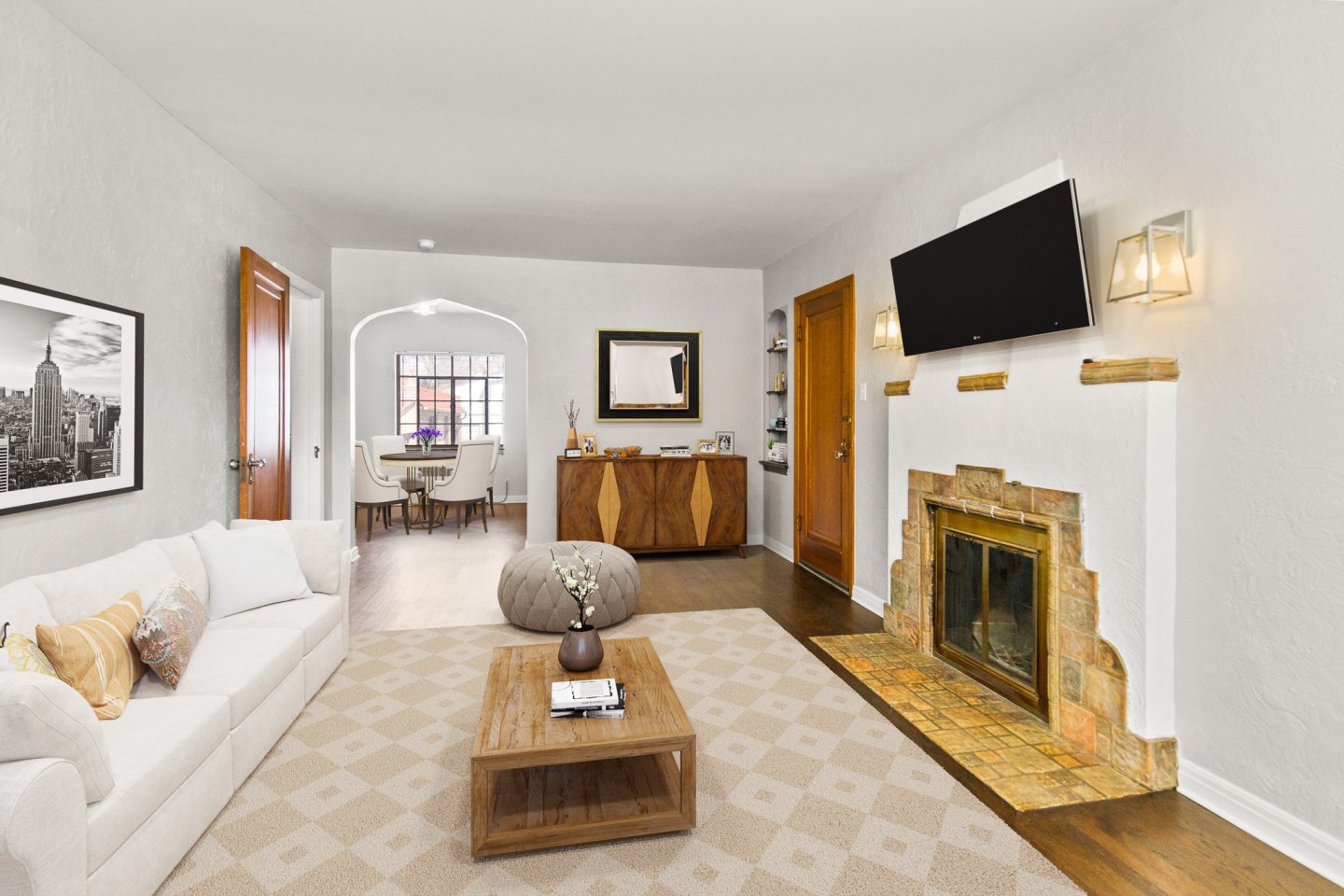 1400 Clermont Image 1