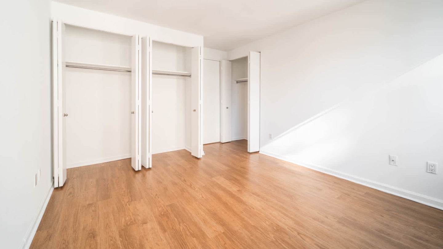300 East 39th Image 11