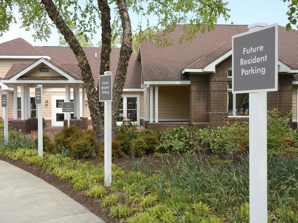 eaves Fair Lakes Image 36