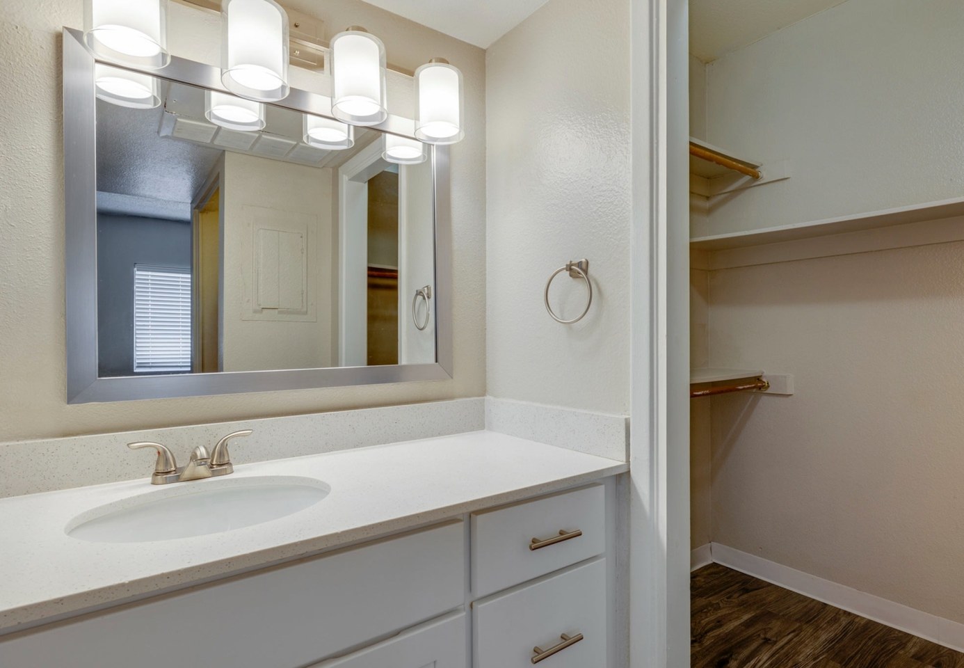 Midtown Flats Image 15