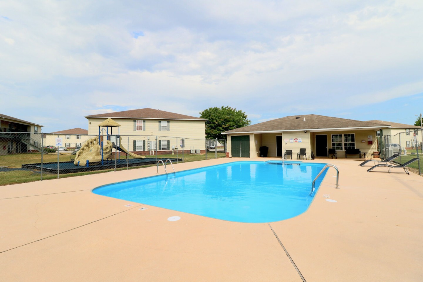 SouthWind Place Apartments Image 25