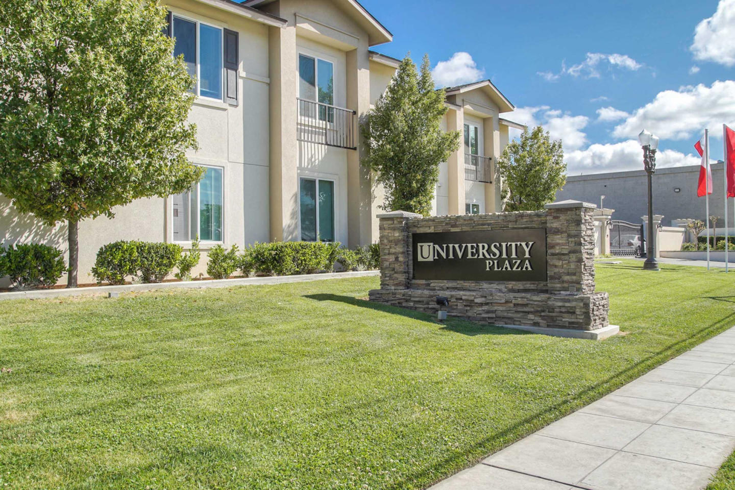 University Plaza Image 55