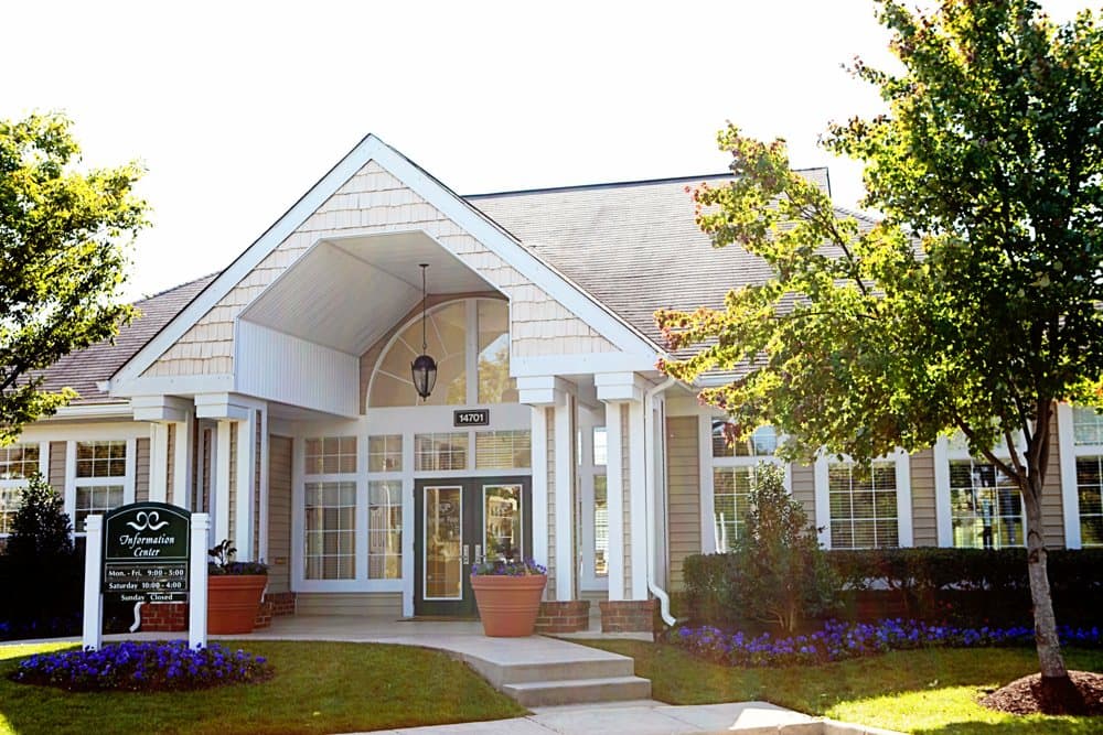 Somerset Pointe Image 9