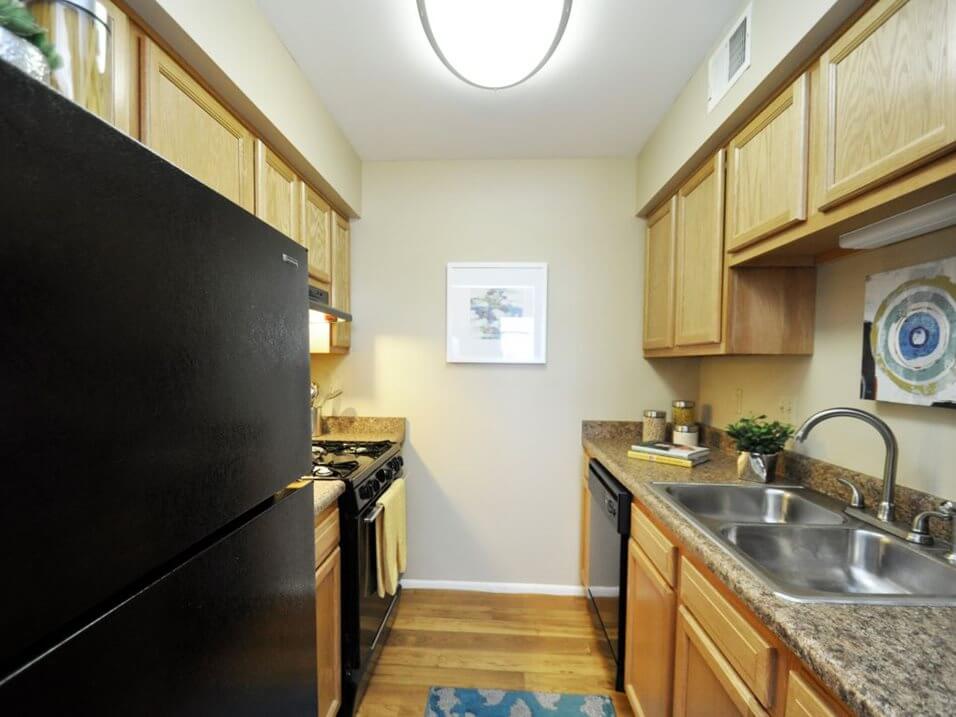 Pavilion Lakes Apartments Image 14