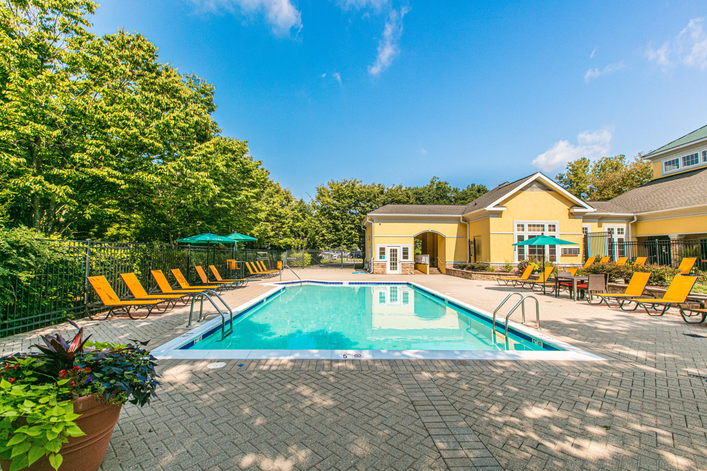 Broadlands Luxury Apartments Image 20