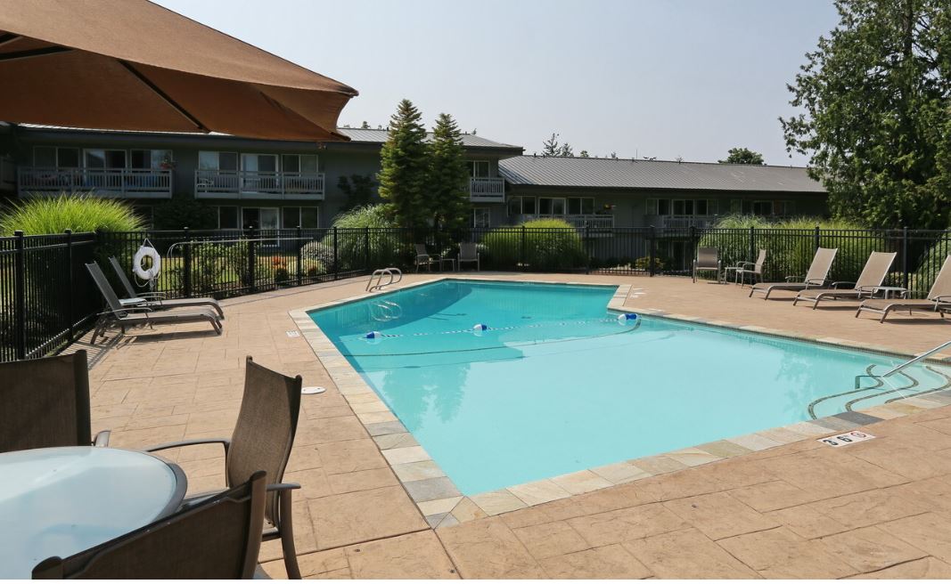The Courtyard Apartment Homes Image 2
