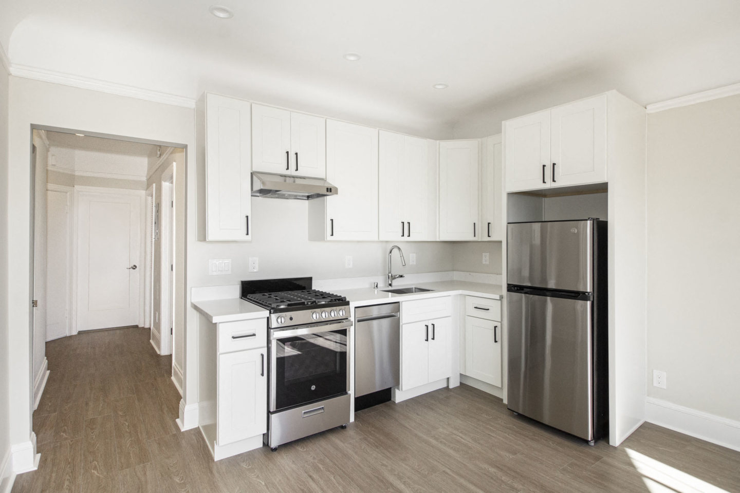 337 10TH AVENUE Apartments Image 19