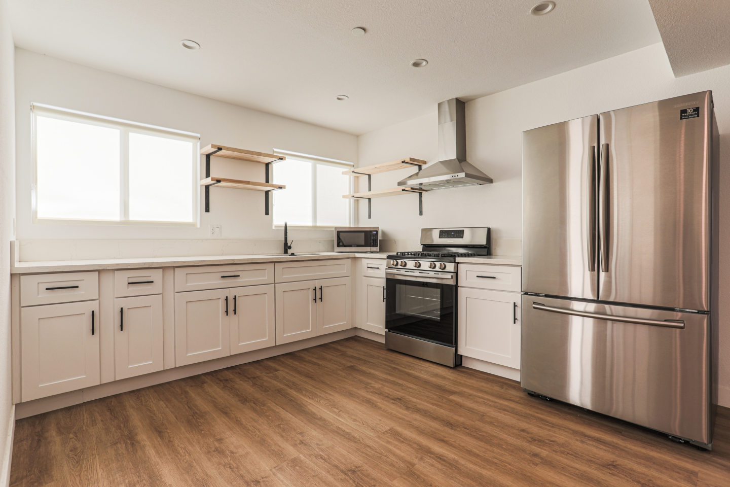 1651 W 37th Pl - Co-Living Housing Image 10