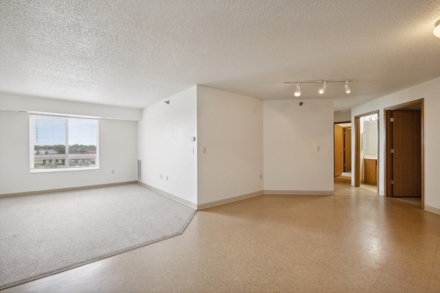 Lakewood Apartments Image 3