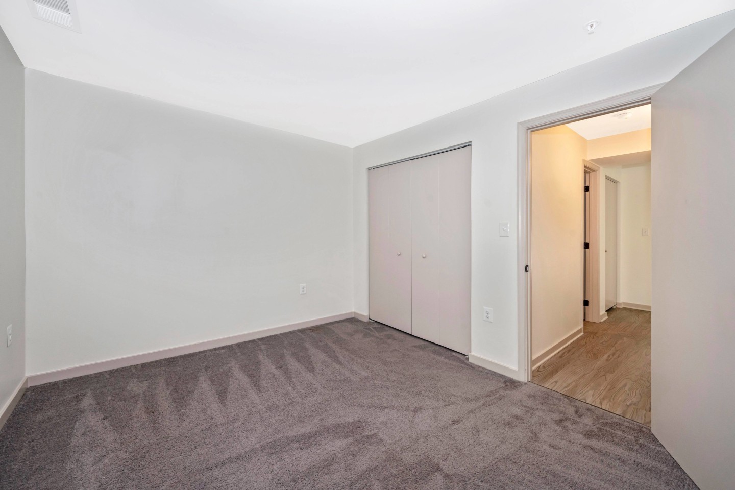 Hilltop Apartments Image 25